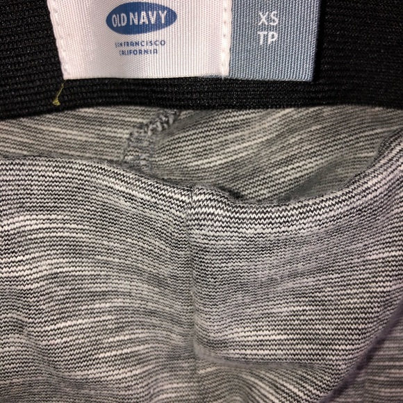 Old Navy Grey and White Leggings - Picture 3 of 3